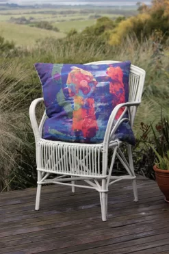 Linen Cushion Cover Monks Foto Fabrique